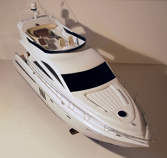 Fairline Phantom 48 cruiser Image of Fairline Phantom 48 model